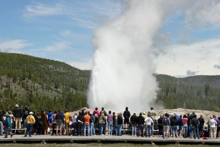 Adios OLD FAITHFULL GEYSER